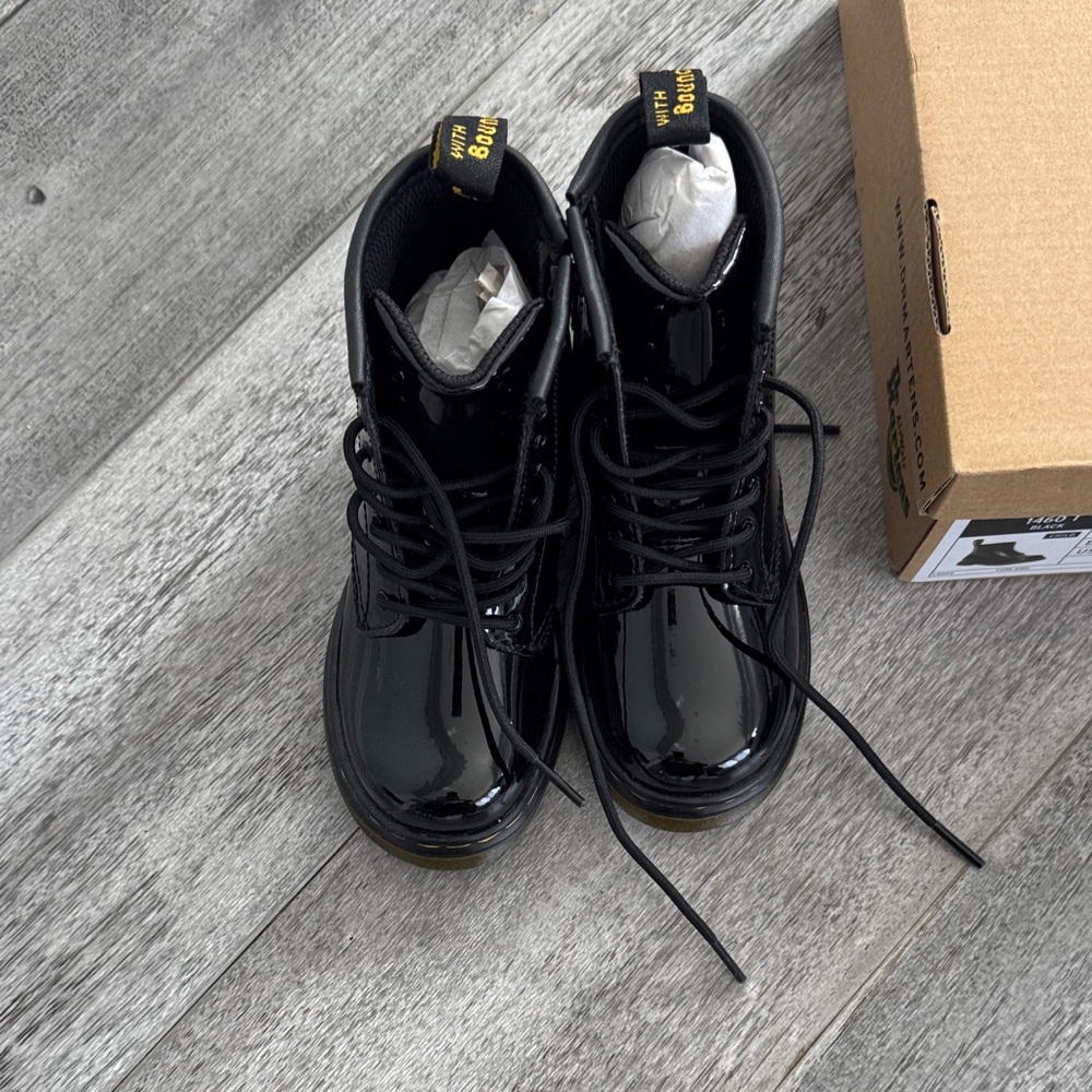 Dr. Martens Shiny Black Lace-Up Boots - Picture 6 of 6